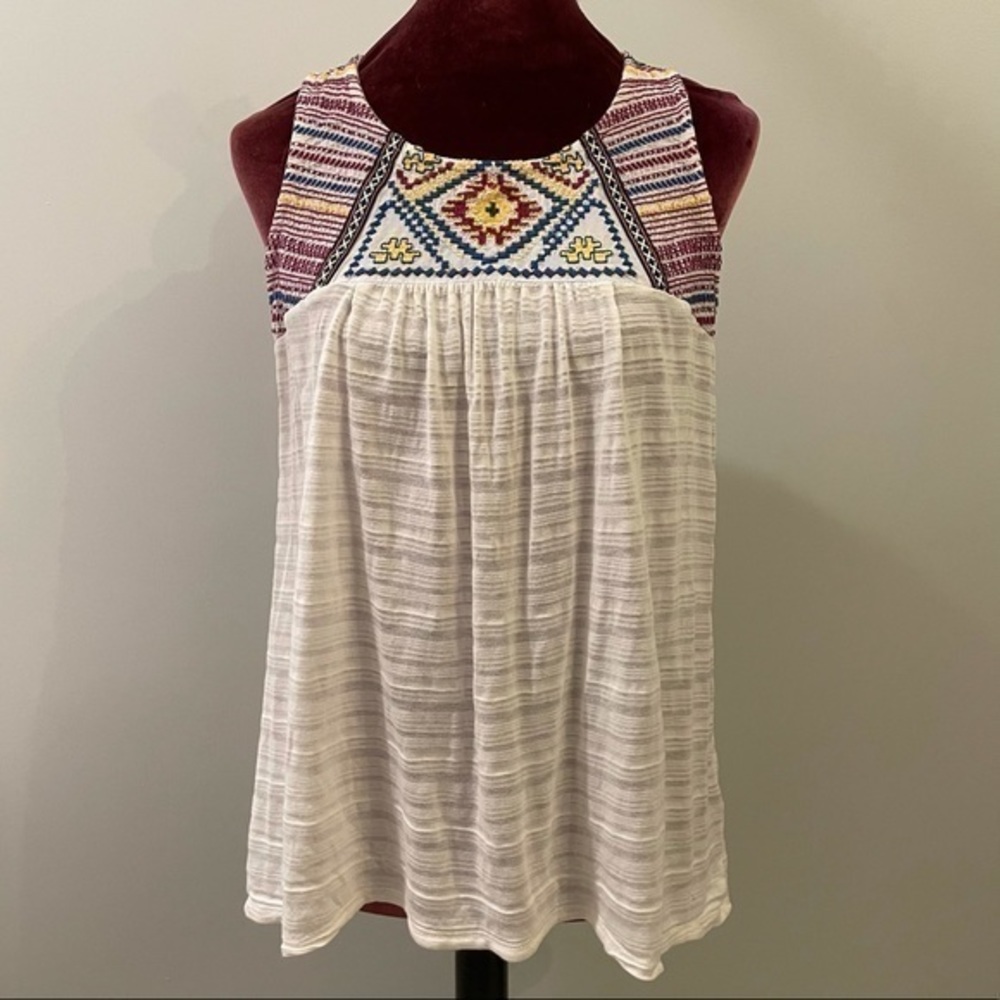 Chip & Pepper White Embroidered Tank SZ Med